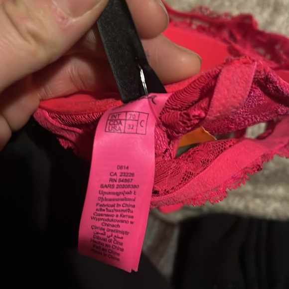 Beyond sexy - Picture 3 of 3